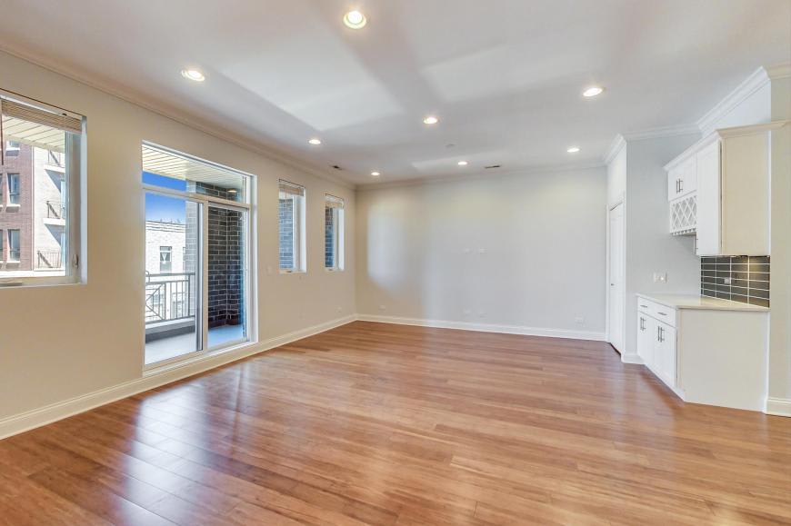 2341 W North Ave – photo 4