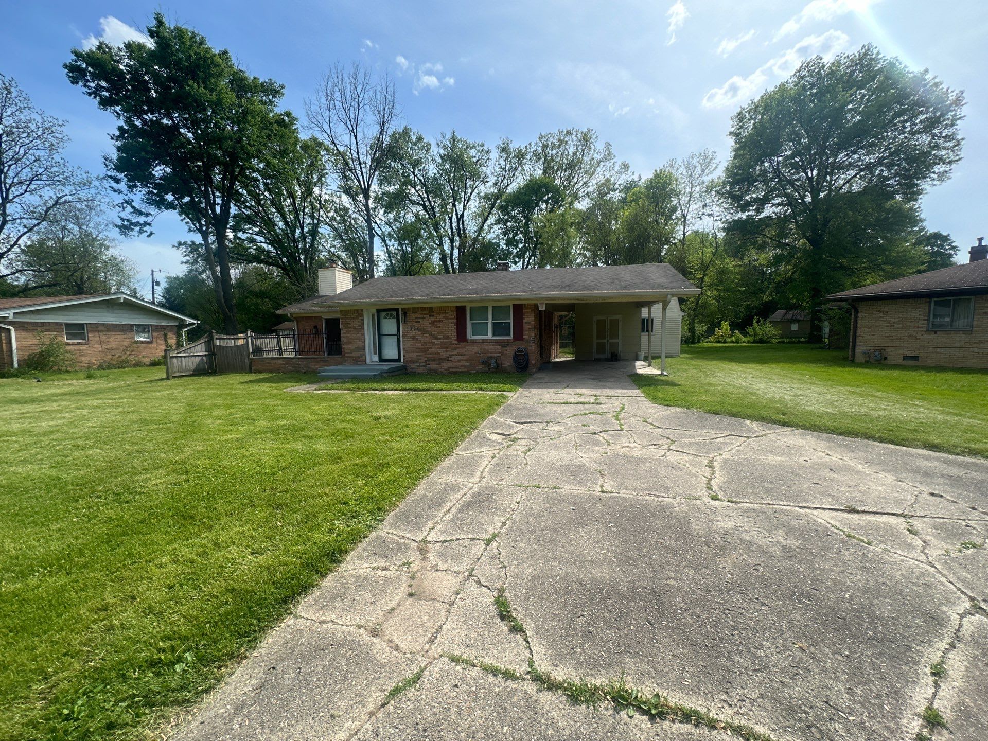 1370 Farley Drive – photo 3
