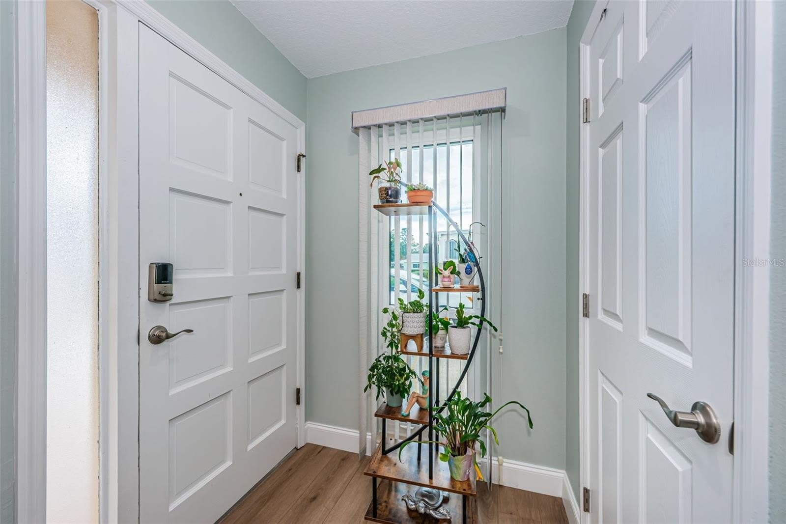2735 Sherbrooke Lane – photo 5