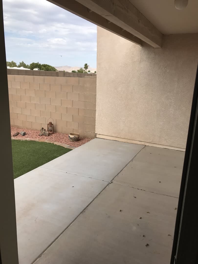 Sunset Mountain N/S facing newer 2 bedroom 2 bath townhome – photo 4