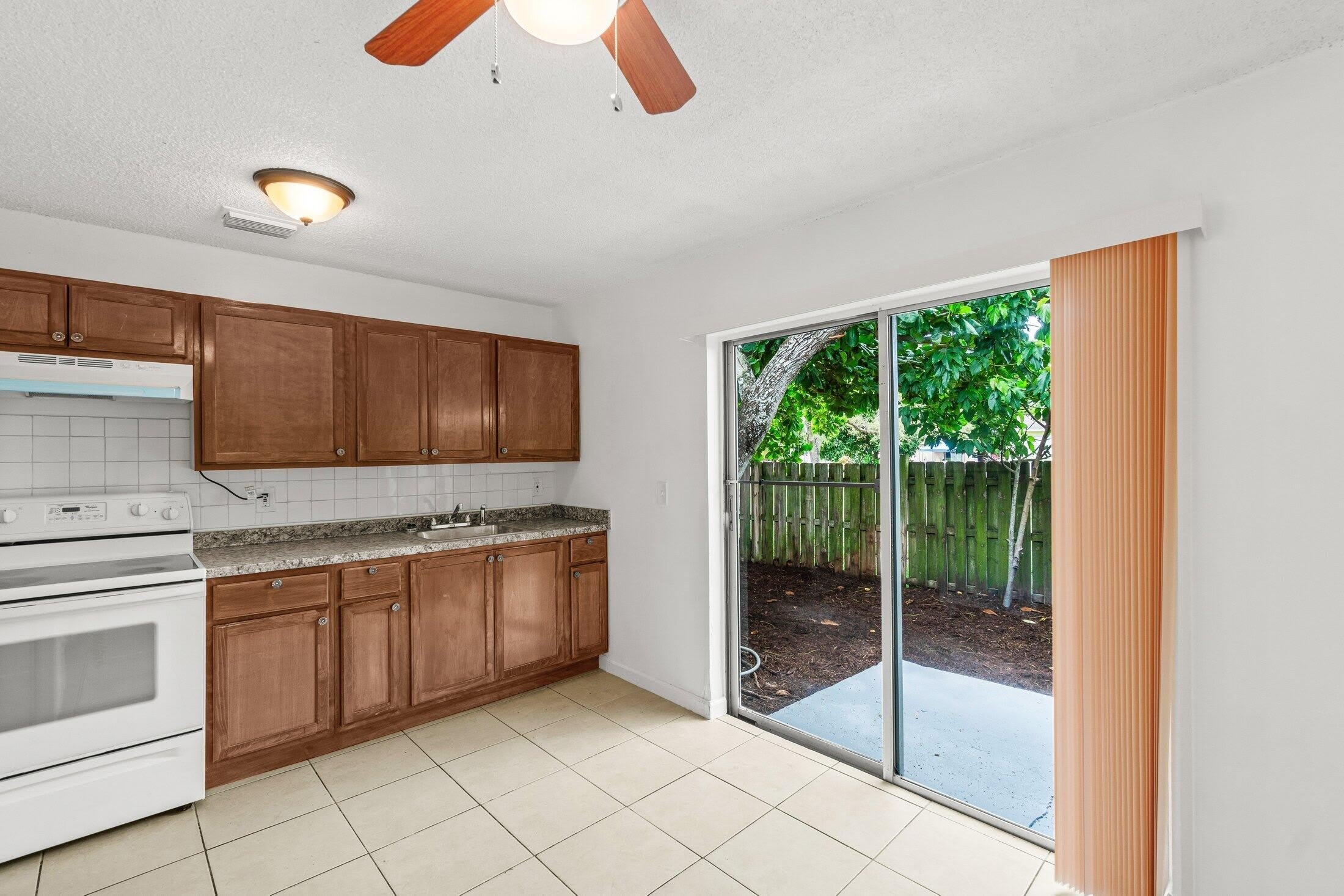 4790 Gulfstream Road – photo 4