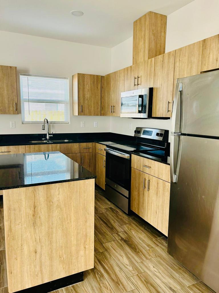 4904 N Crown Point – photo 2