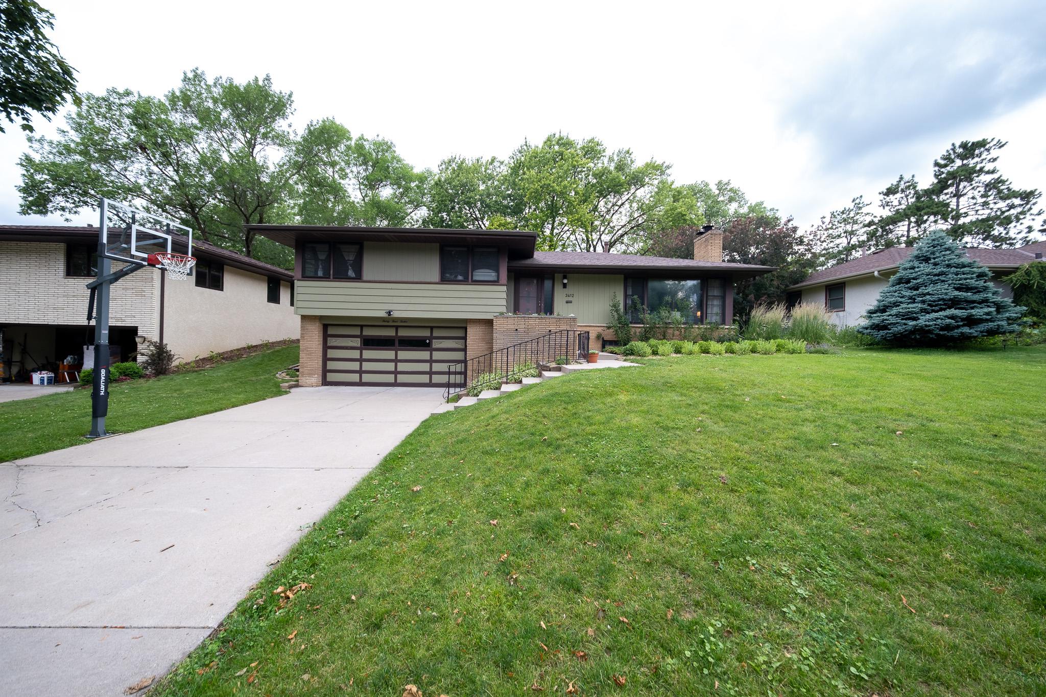 3412 Coolidge St. NE – photo 1