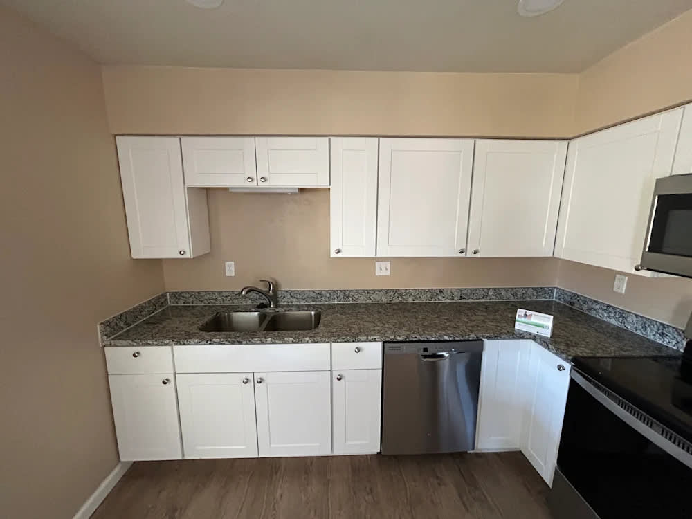 9173 Lander St – photo 3