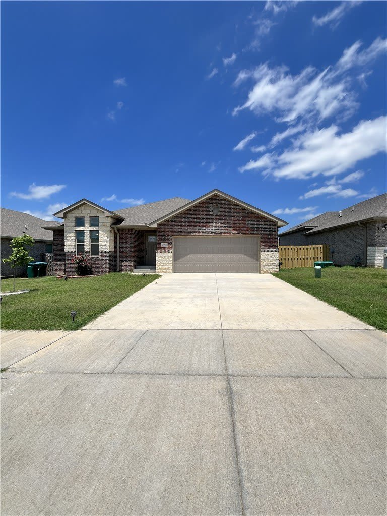 2060 Periwinkle Place – photo 1