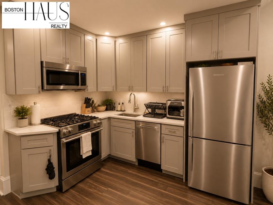 45 Clarendon St. – photo 5