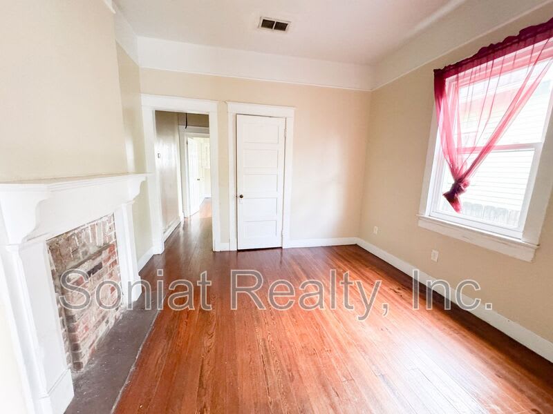 1902 Iberville St – photo 4