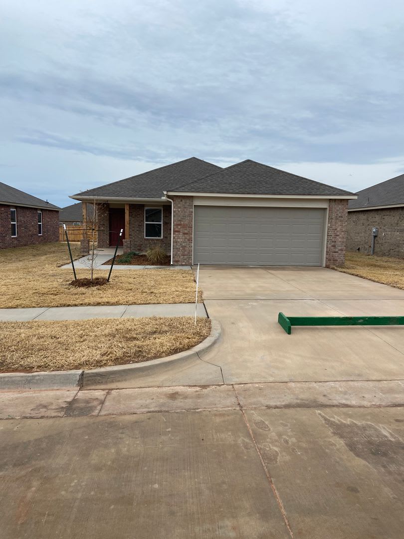 Now Available! Your New 3-Bedroom, 2-Bath Home Awaits in Hollow Brook – photo 3