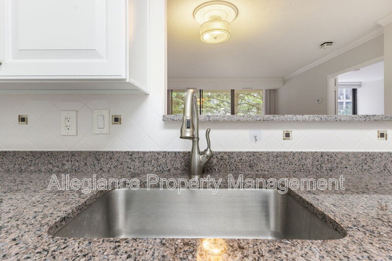 5505 Seminary Rd – photo 5
