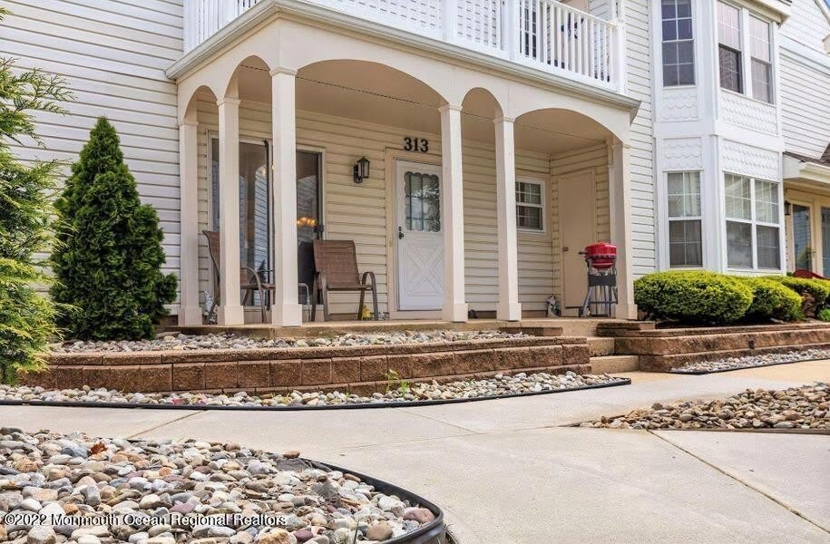 313 Tulip Lane – photo 3