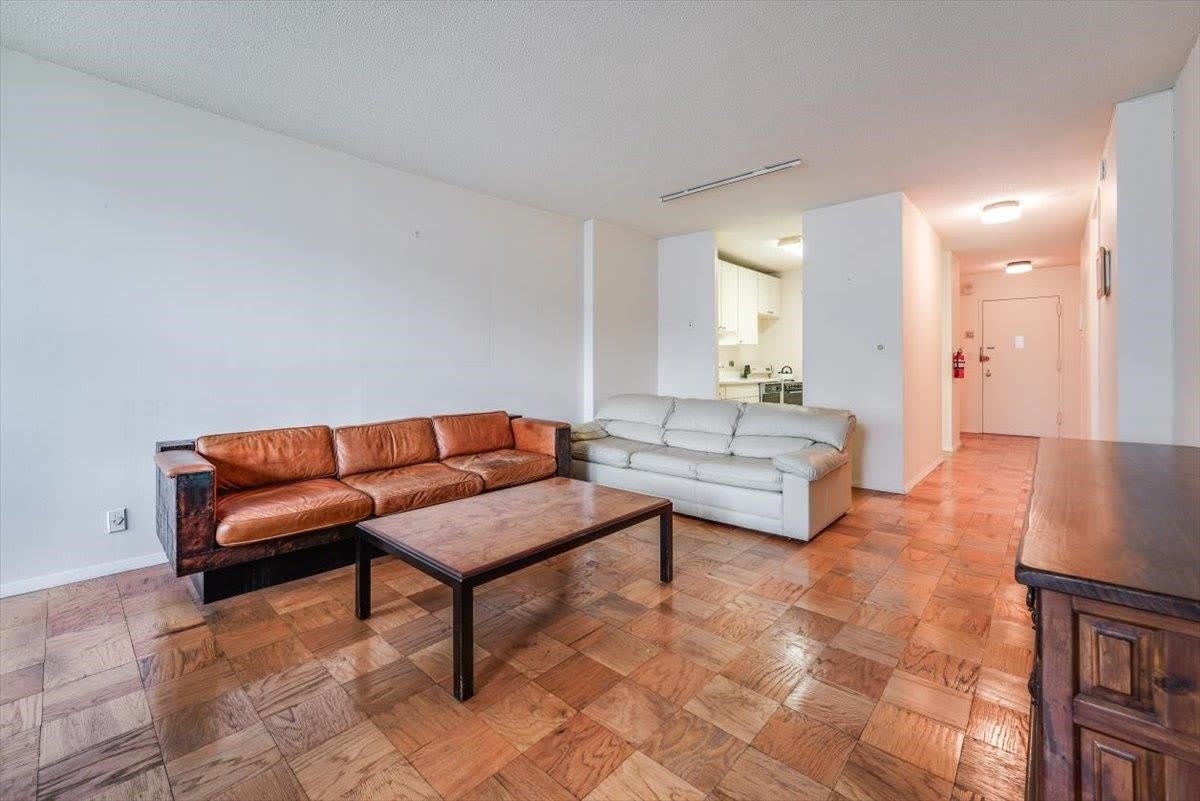 7002 Blvd E – photo 4