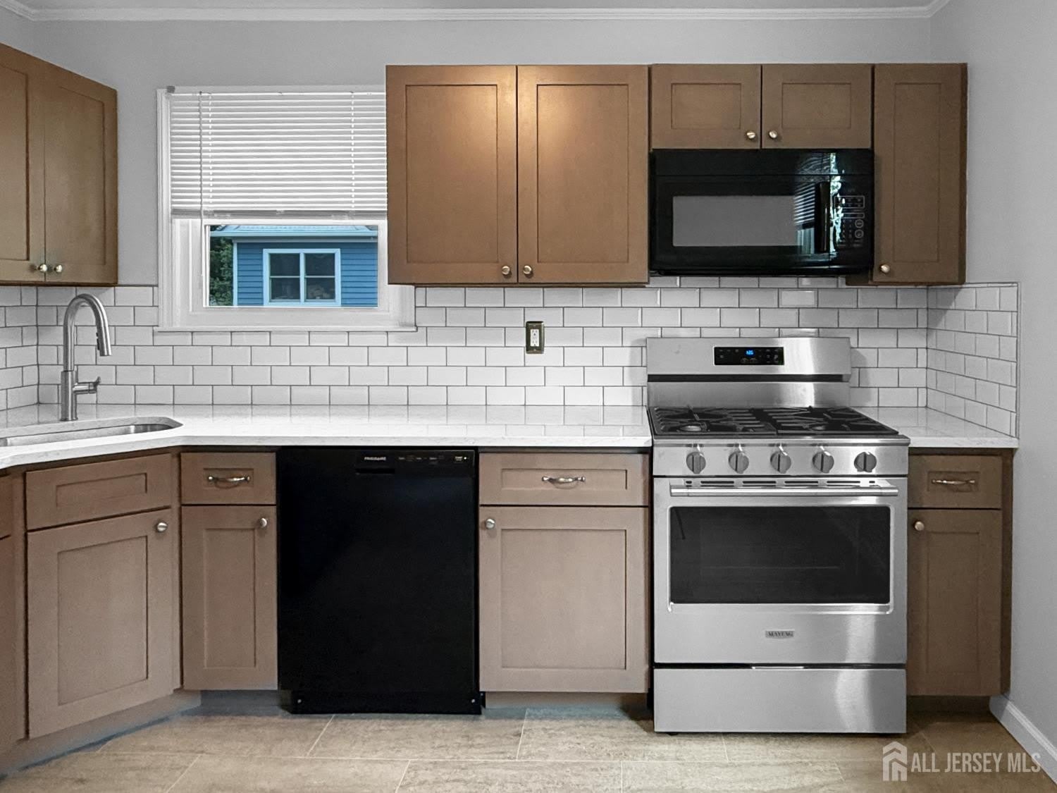 19 Van Buren Avenue – photo 4