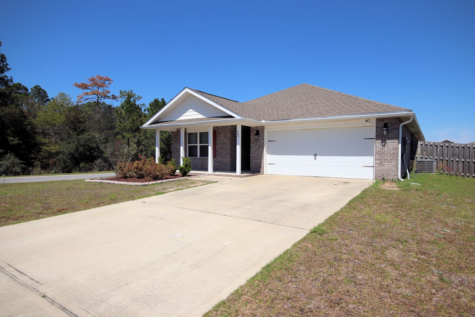 Central Crestview Location – photo 1
