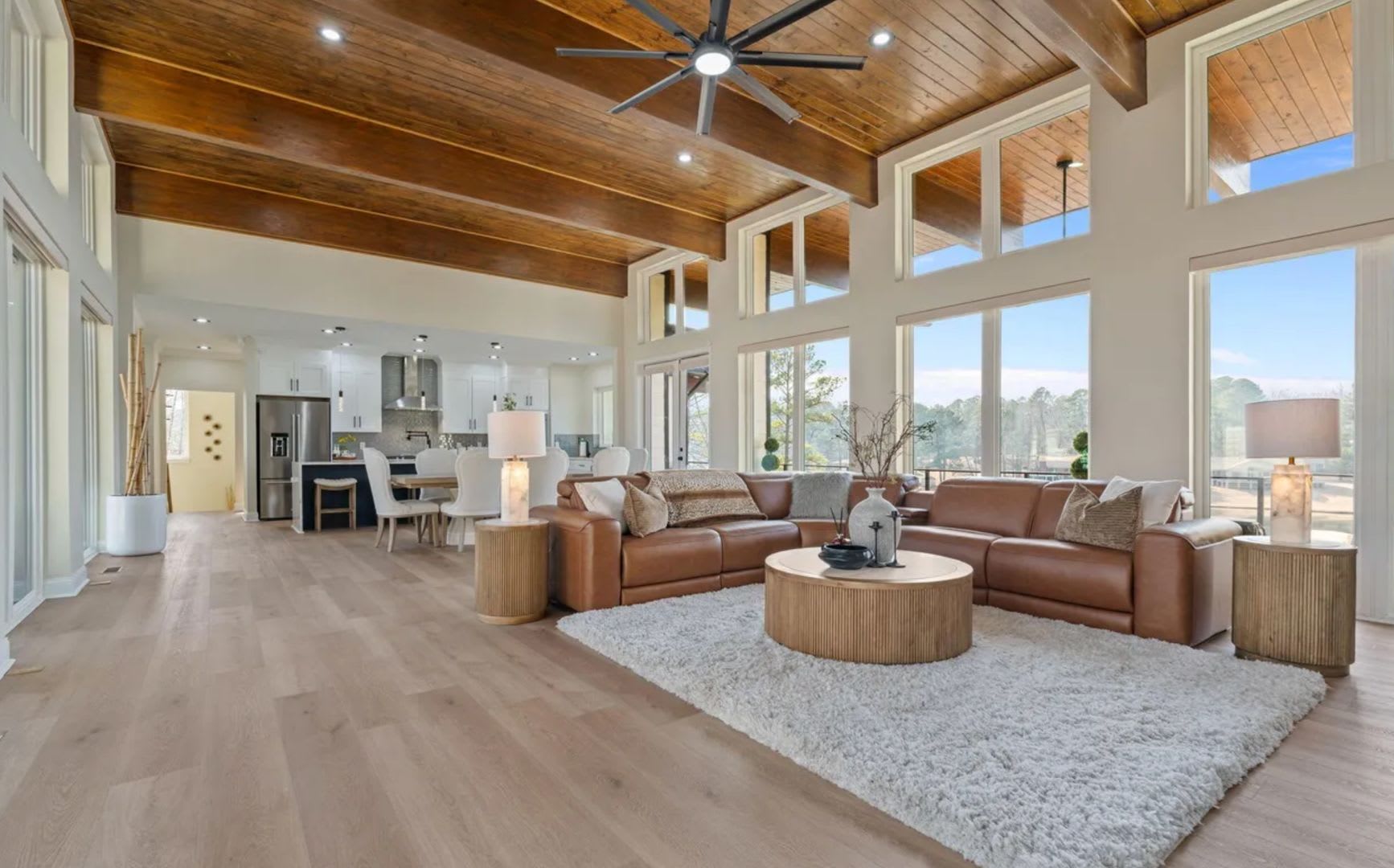 New Listing!!! – photo 3