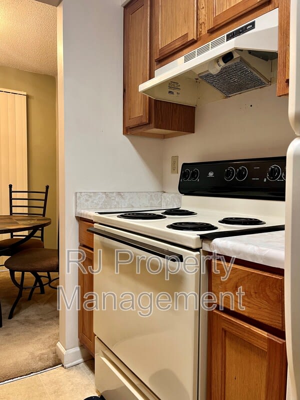 5656 Encino Cv – photo 4