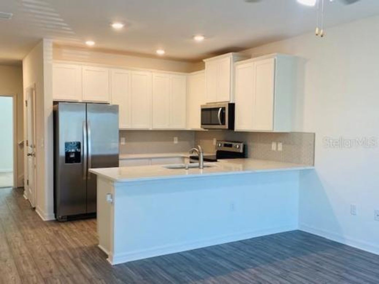 Gorgeous 3BR/2.5BA Townhome in Sea Forest Beach Club – photo 3
