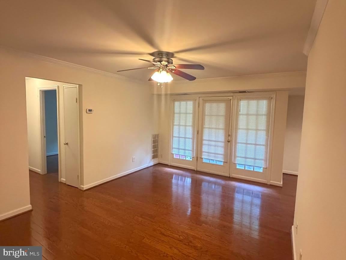 3814 LYNDHURST Drive – photo 3
