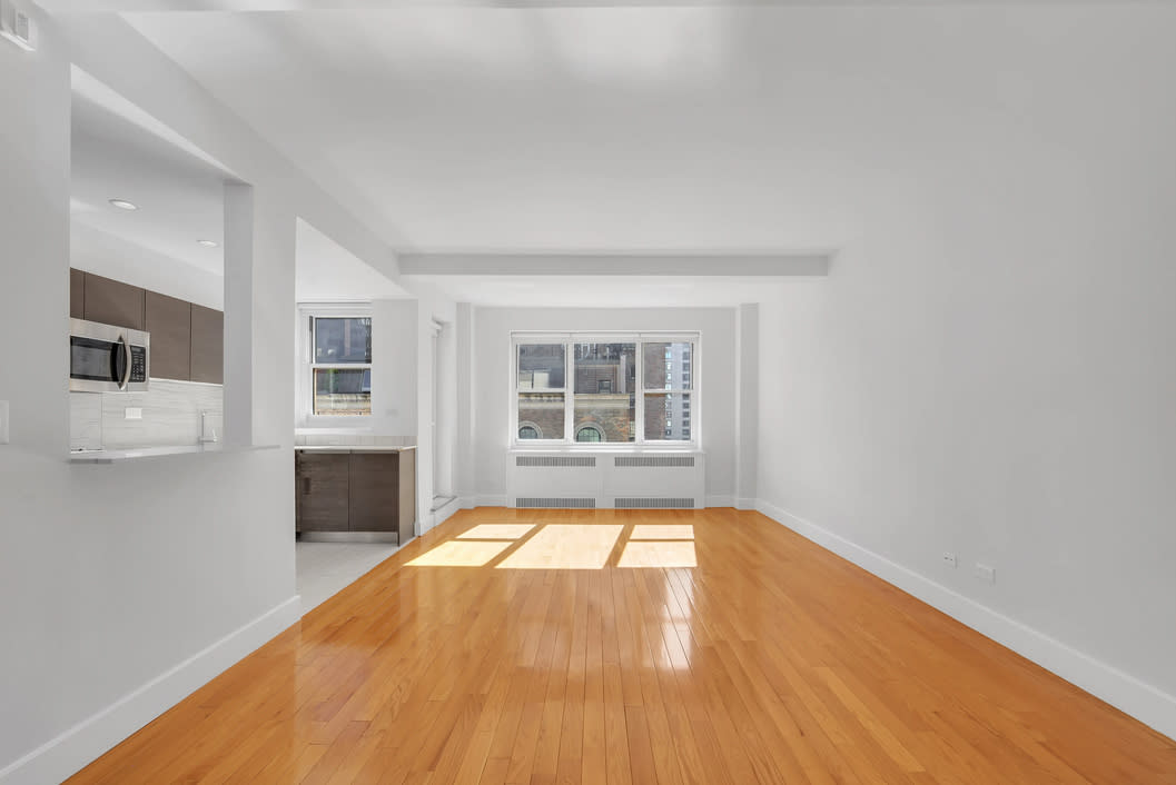 30 Park Ave – photo 2