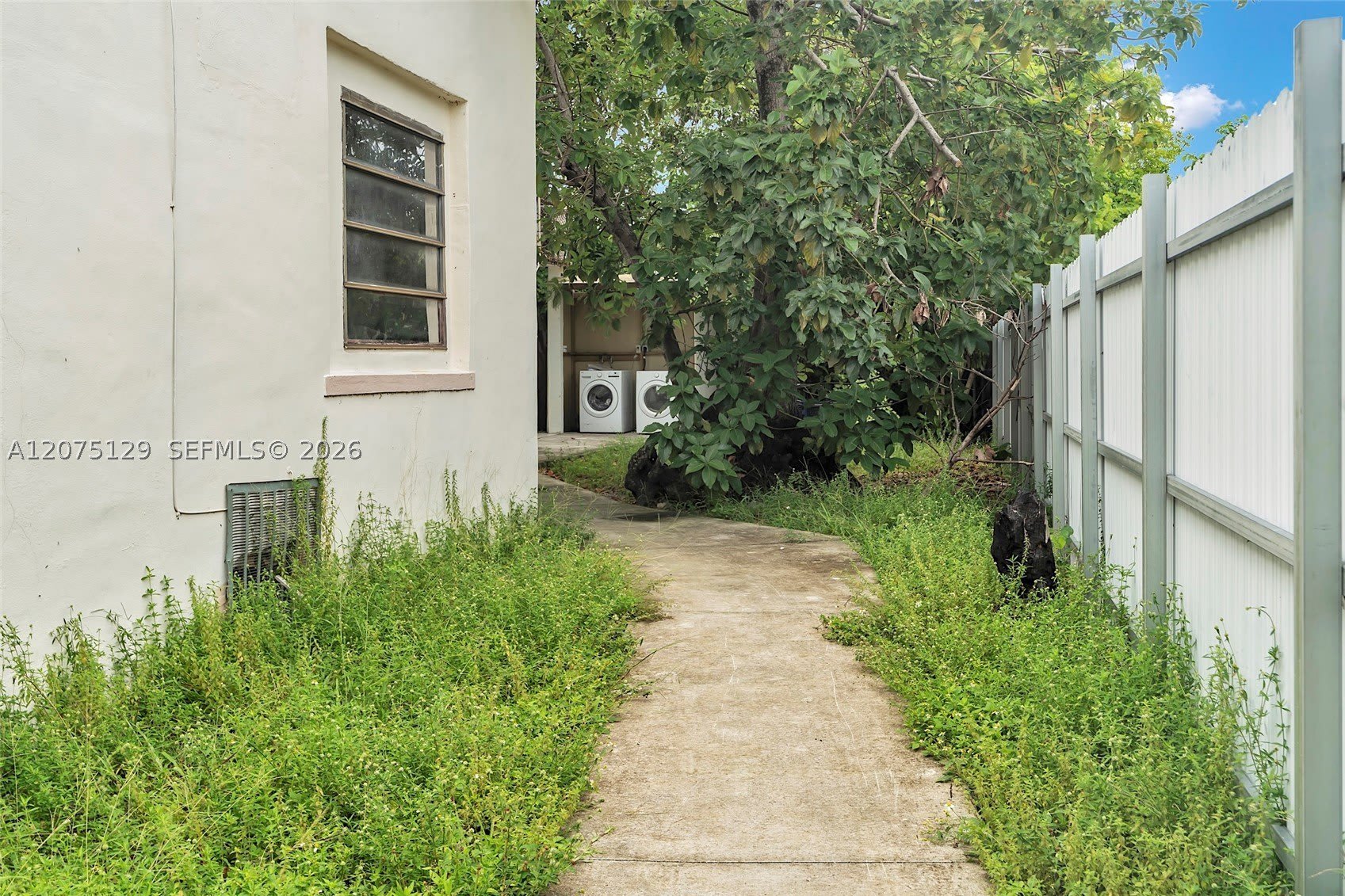 1137 NW 29th Ter – photo 3