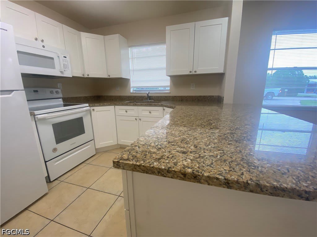 2217-2219 Violet Drive – photo 4