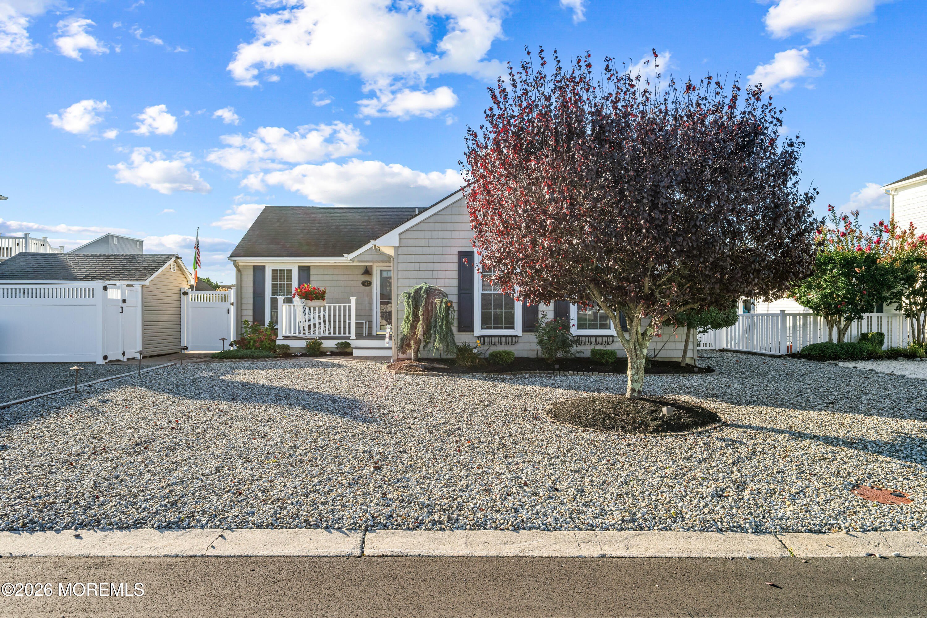 144 Peter Road – photo 3
