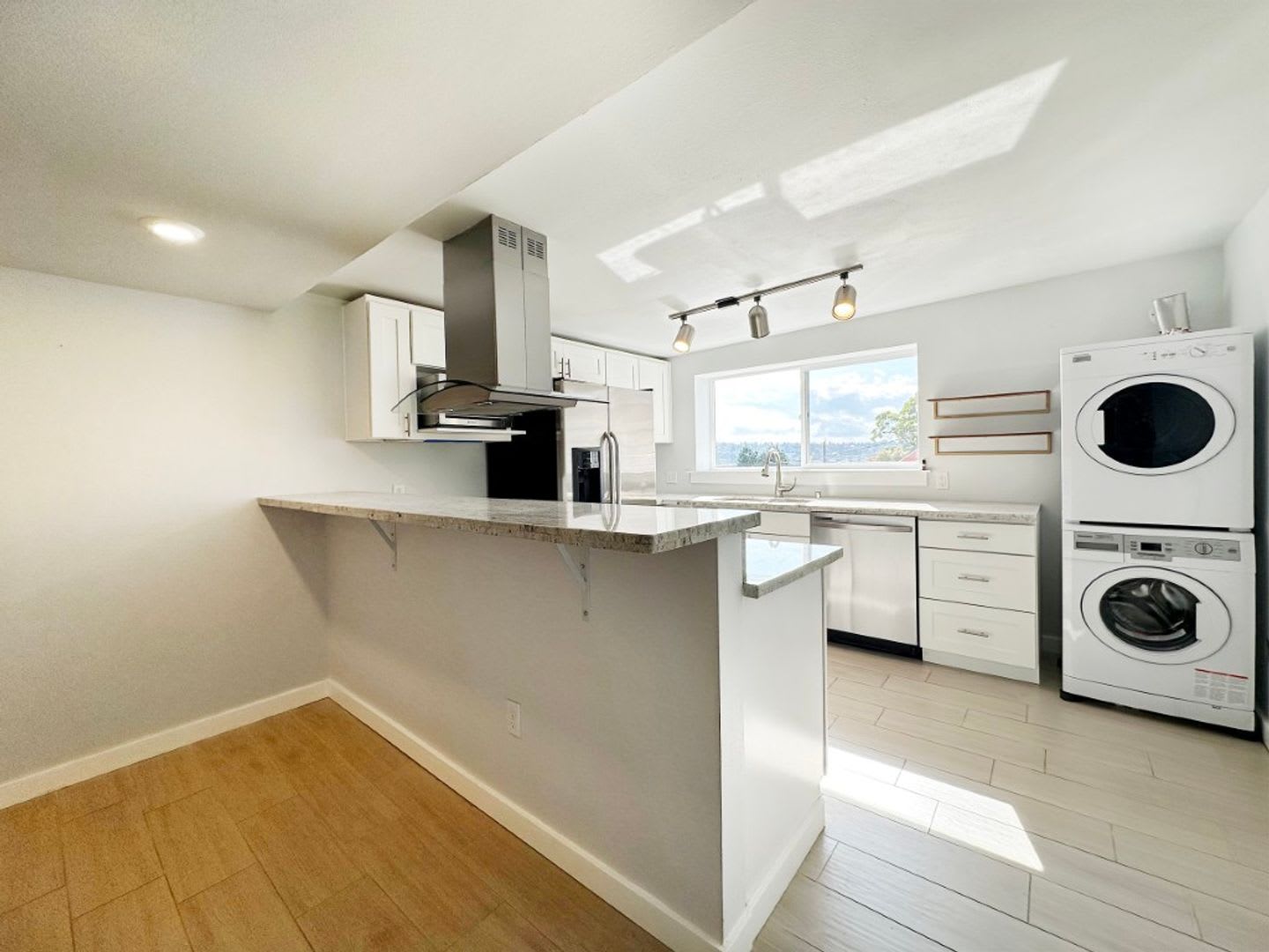 1Bd/1Ba Seattle Home – photo 3
