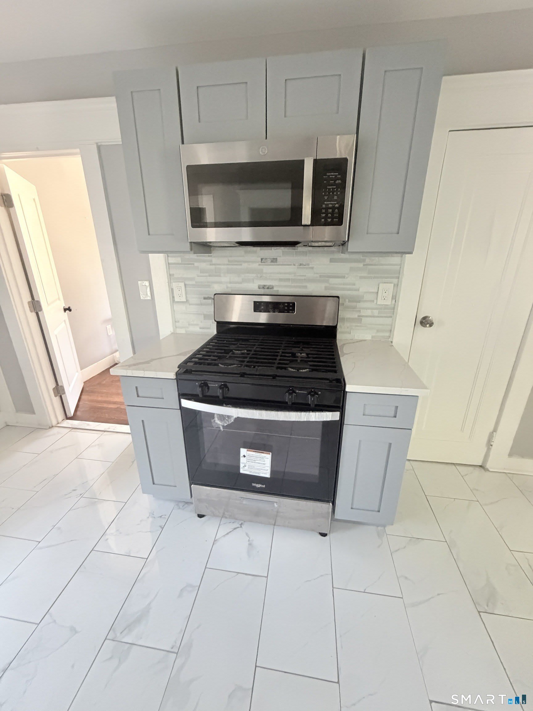 32 Alstrum Street – photo 2