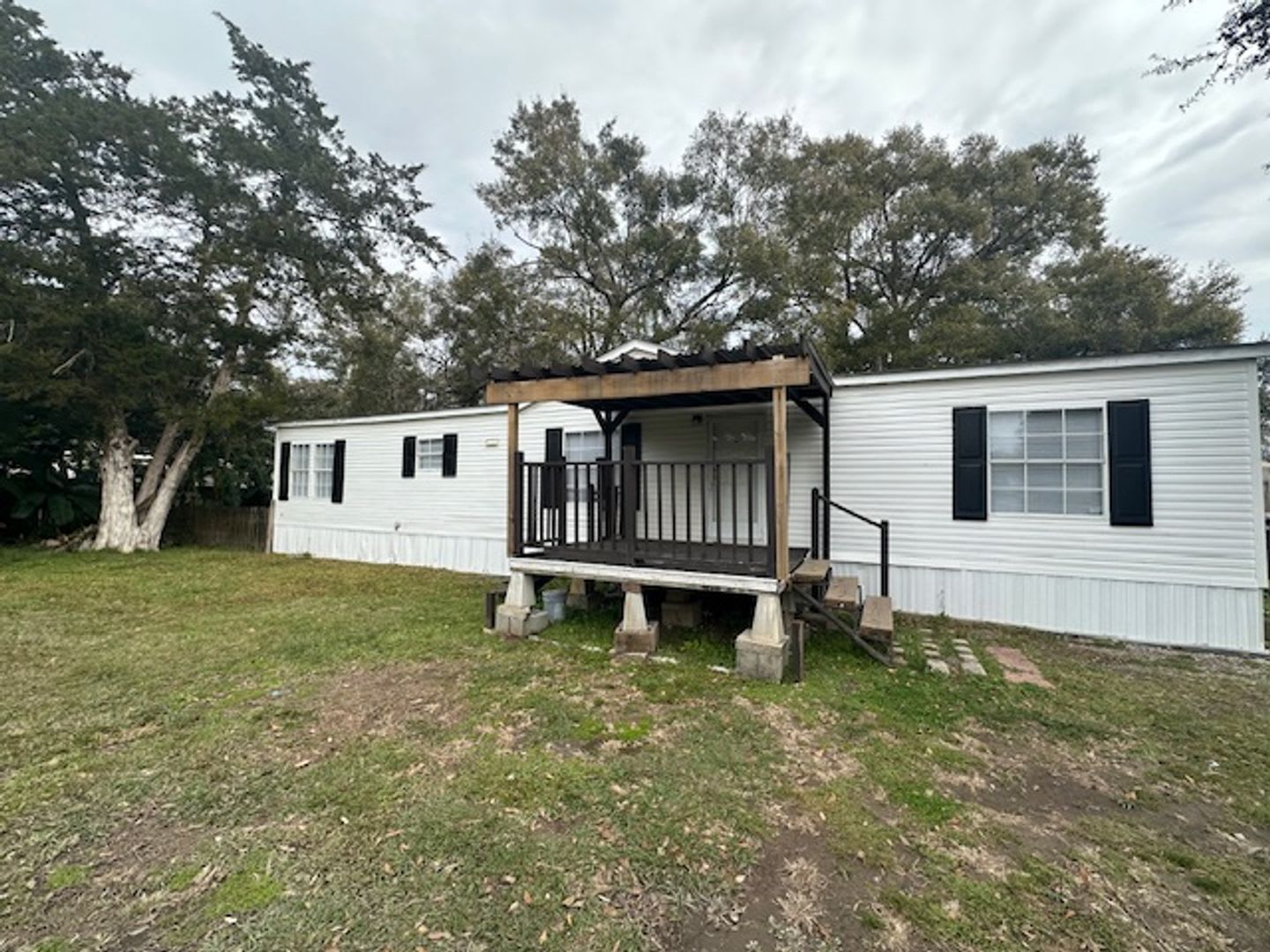 211 Rials Drive – photo 1