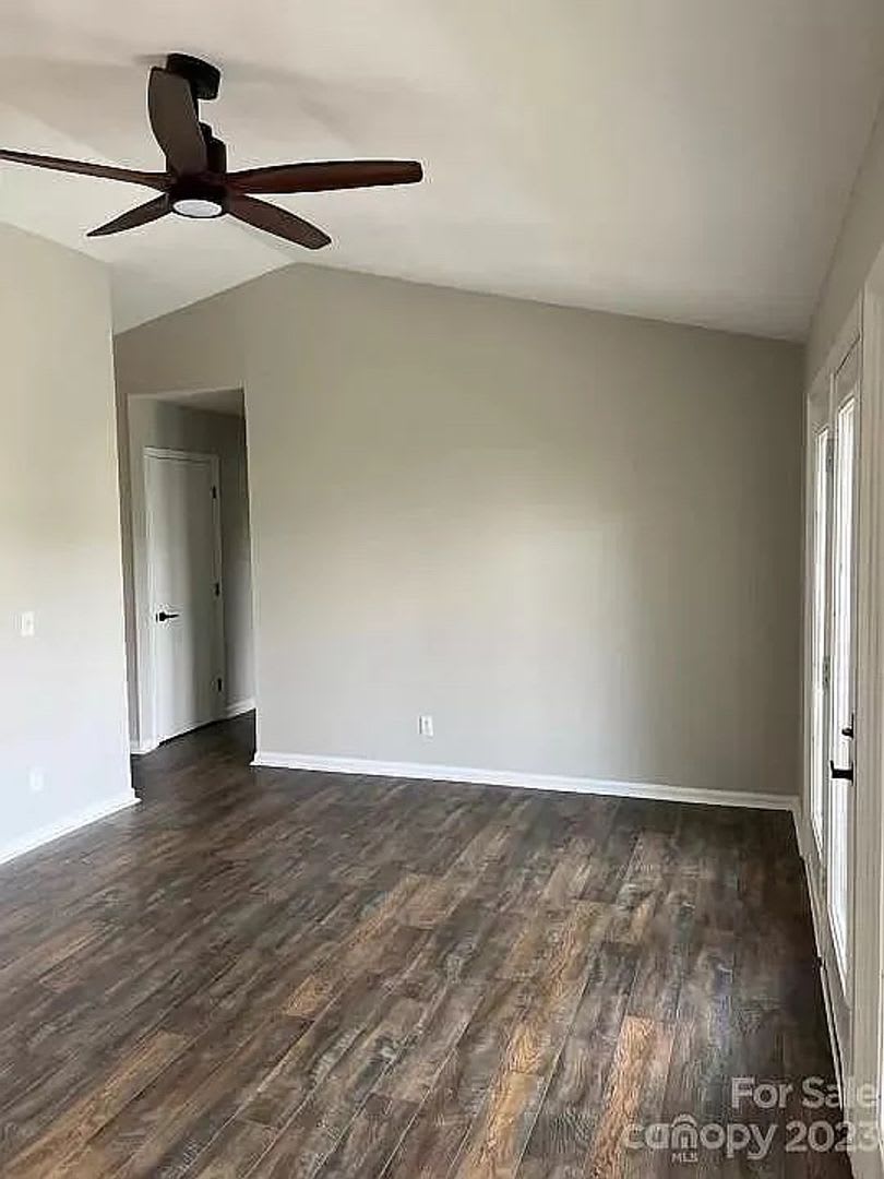 Room in 2 Bedroom Home at Meadow Rose Ln – photo 4