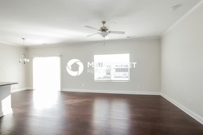 2144 Vecchio Drive – photo 3