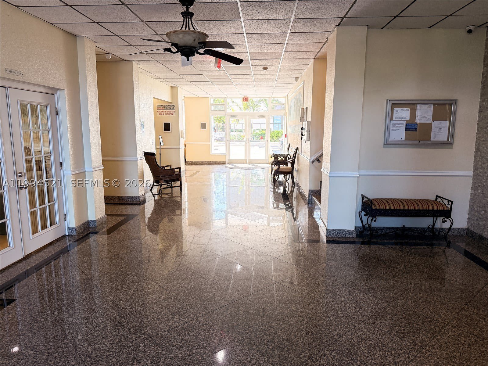 200 S Birch Rd – photo 2