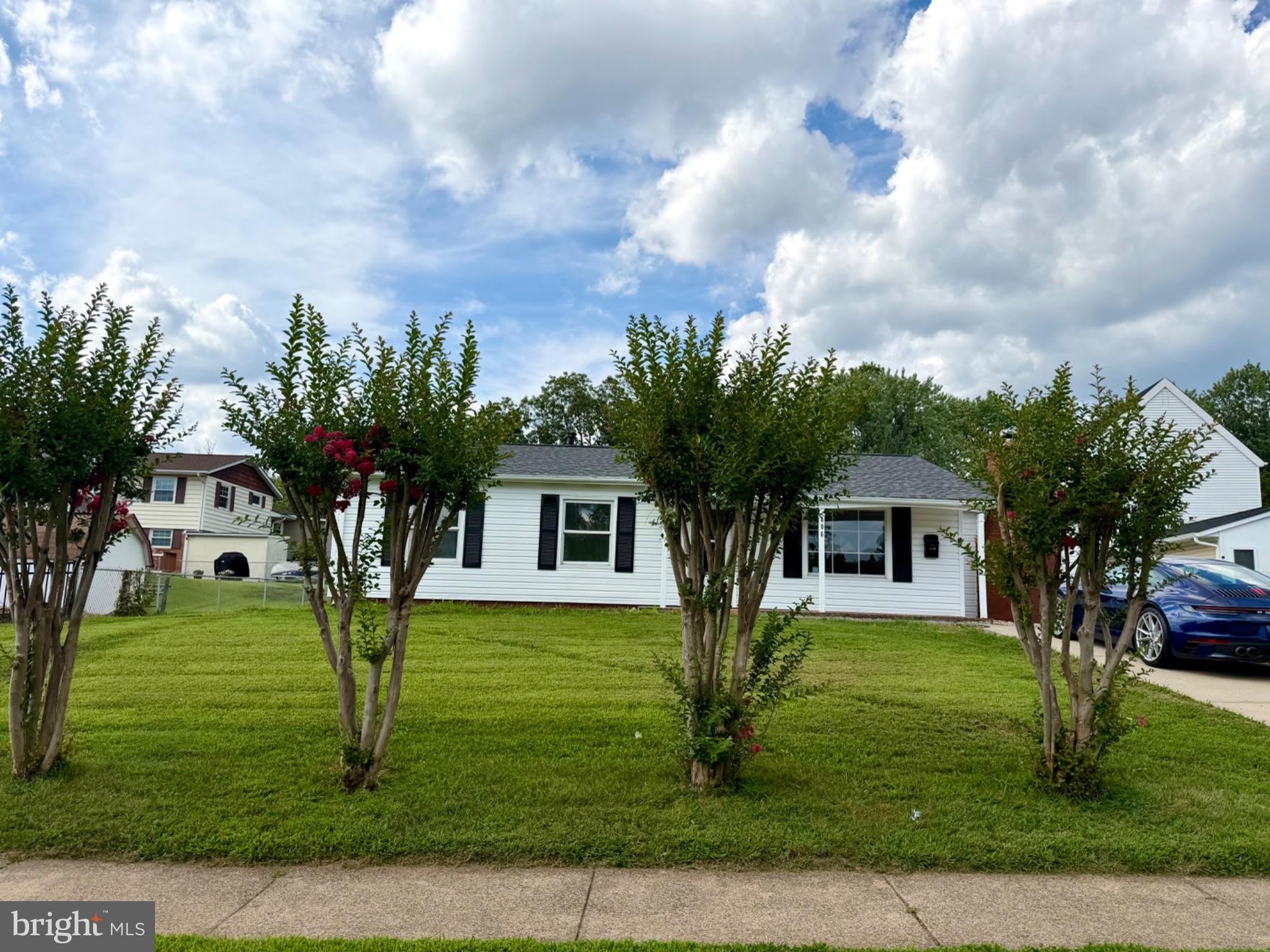606 W BEECH Road W – photo 2
