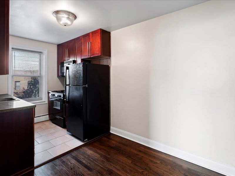 White House Apartments – photo 5