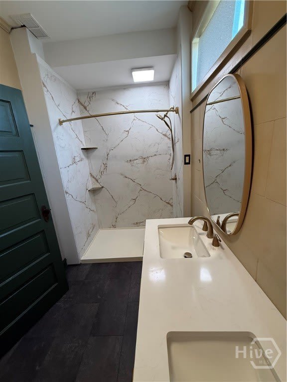 107 W 37th Street – photo 2