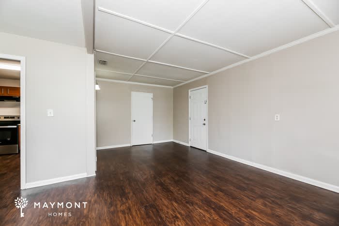 5715 Green Forest Drive – photo 4