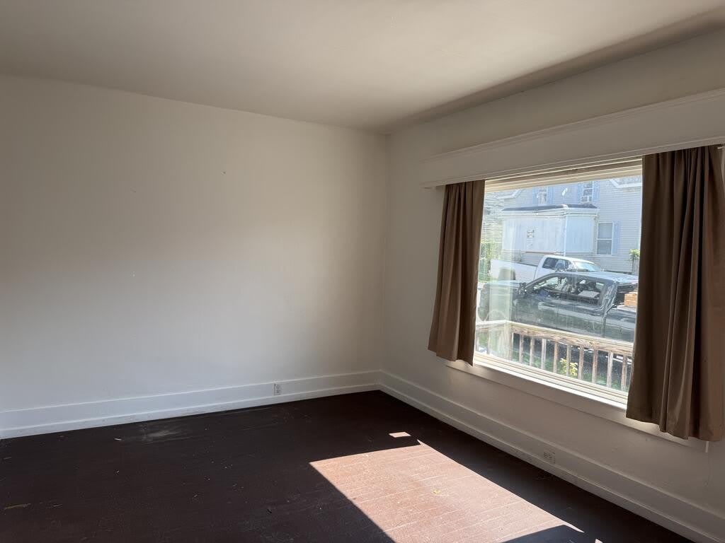 310 Spruce Ave – photo 5