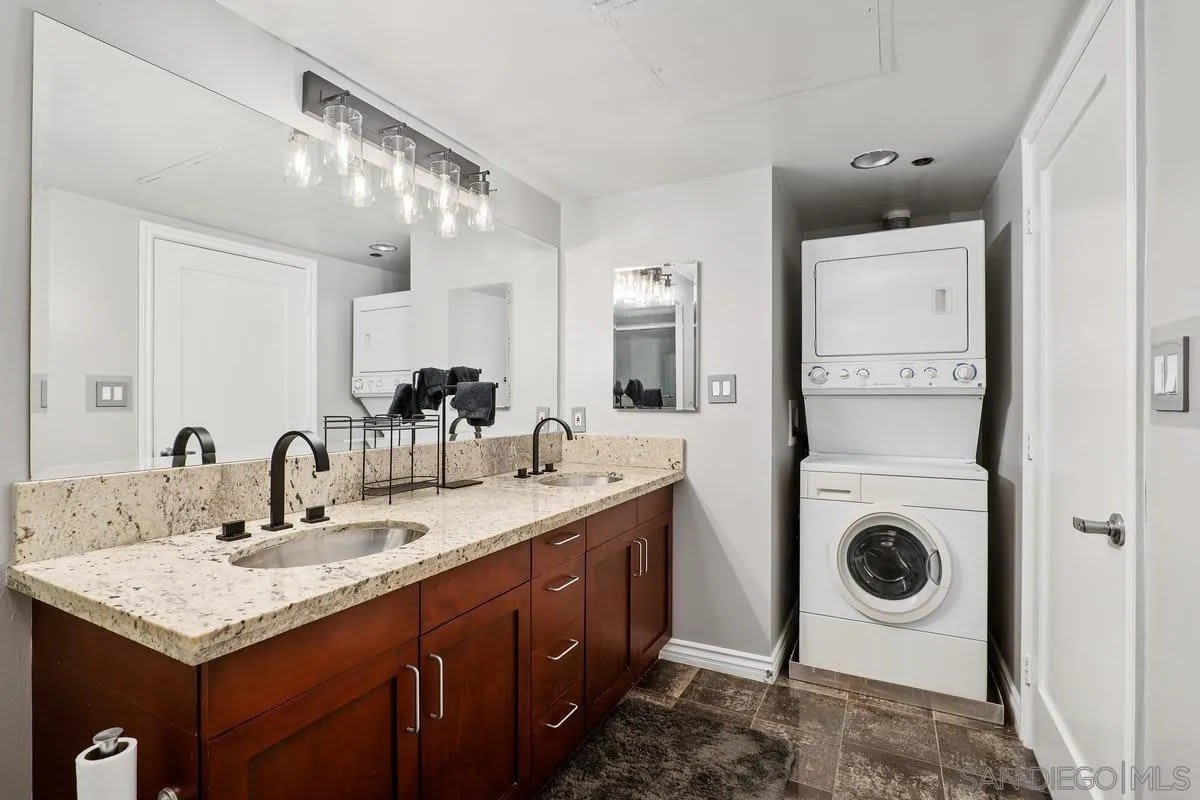 550 15th St – photo 4