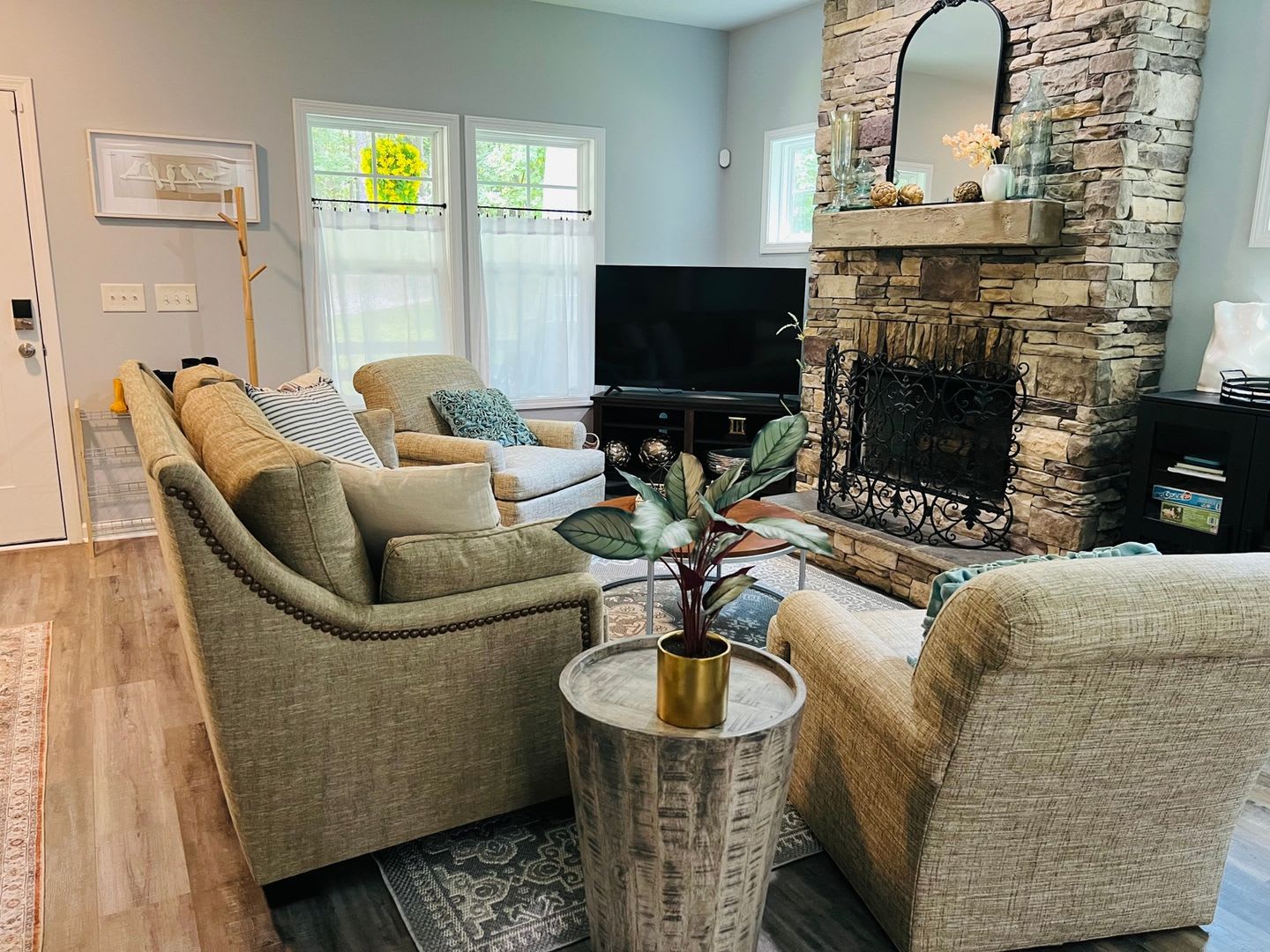 Charming 3BR/2.5BA House in Chattahoochee Hills – photo 3