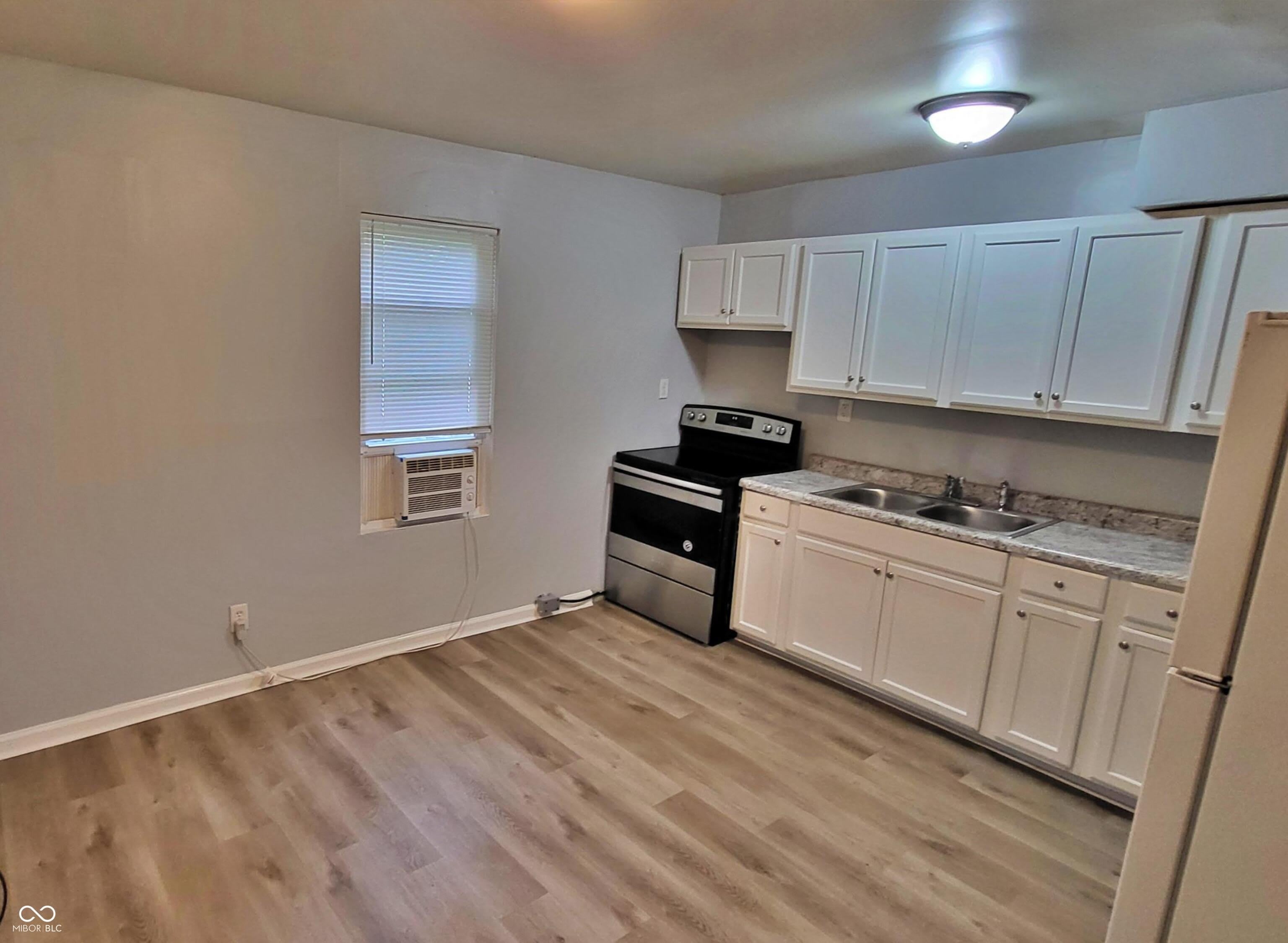 1807 Unit C Raible Avenue – photo 4