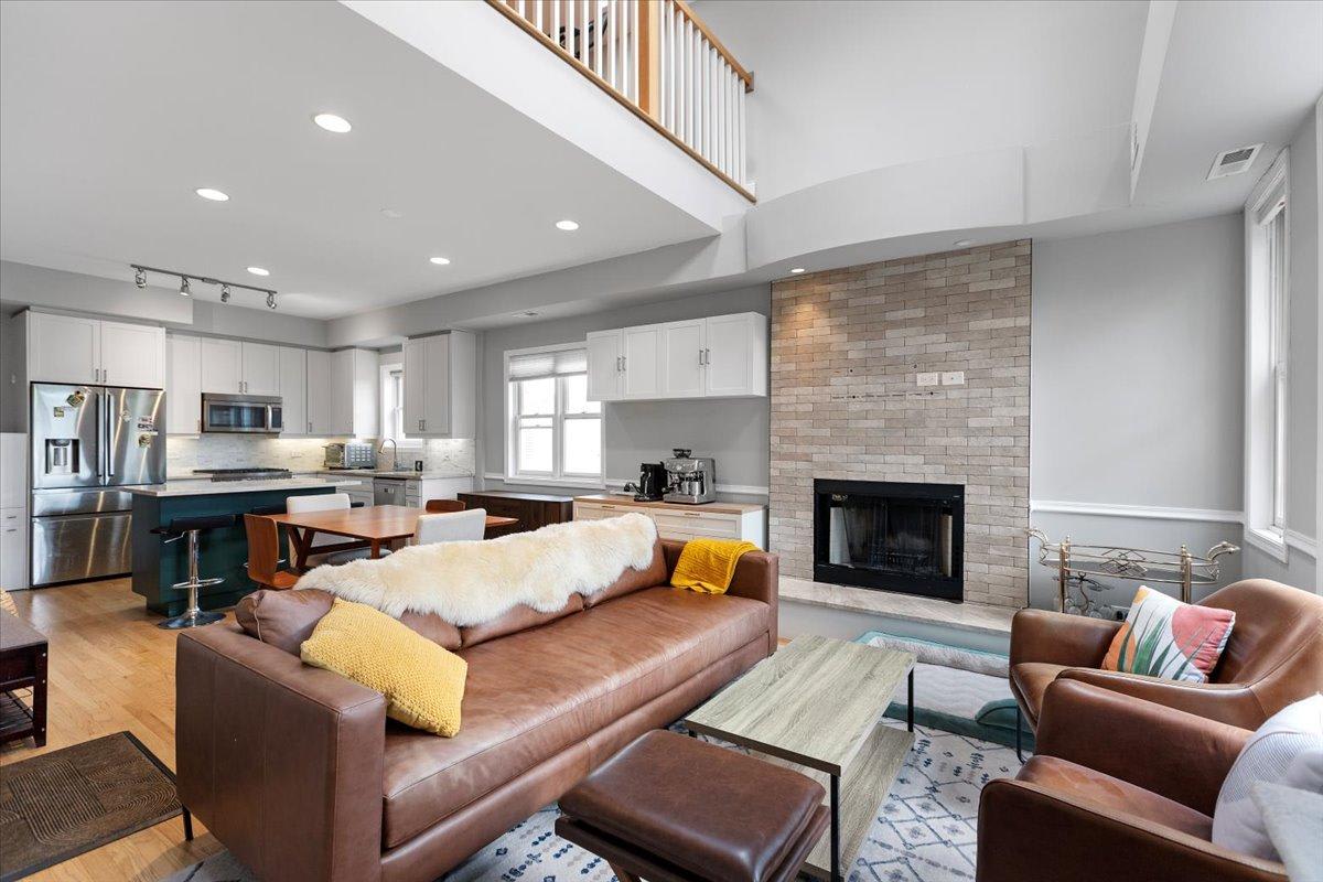2629 N Dayton Street – photo 1