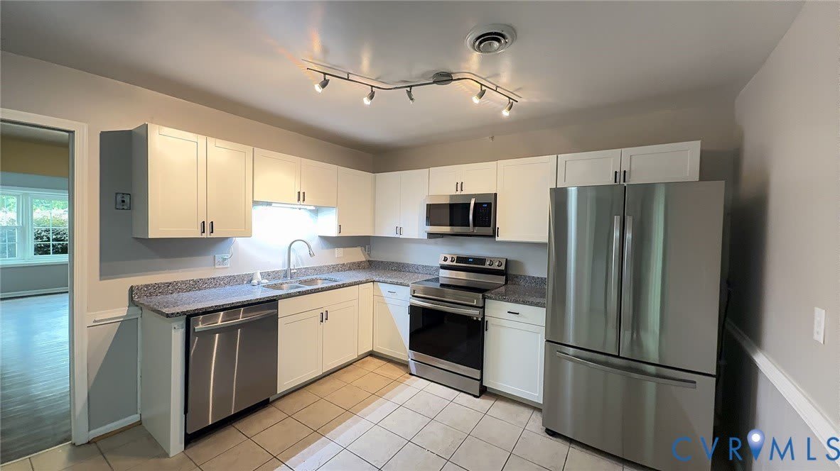 7946 Provincetown Dr – photo 2