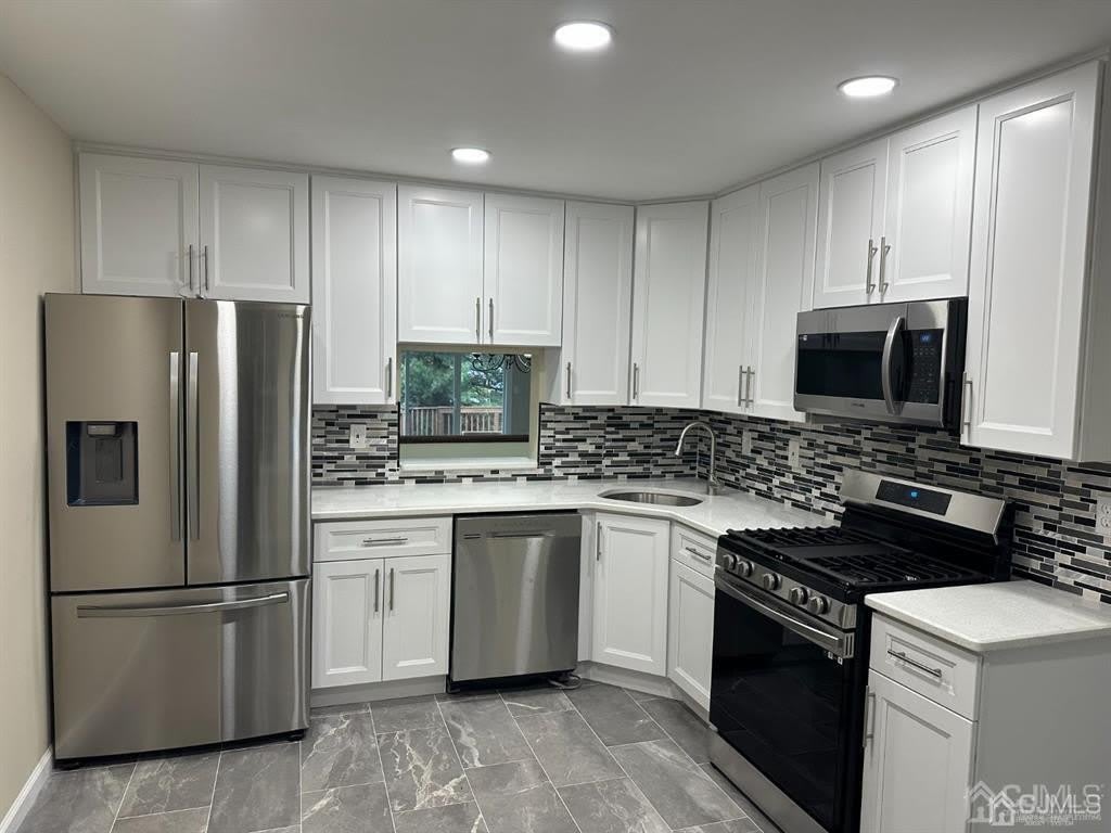 59 Goodwin Drive – photo 1