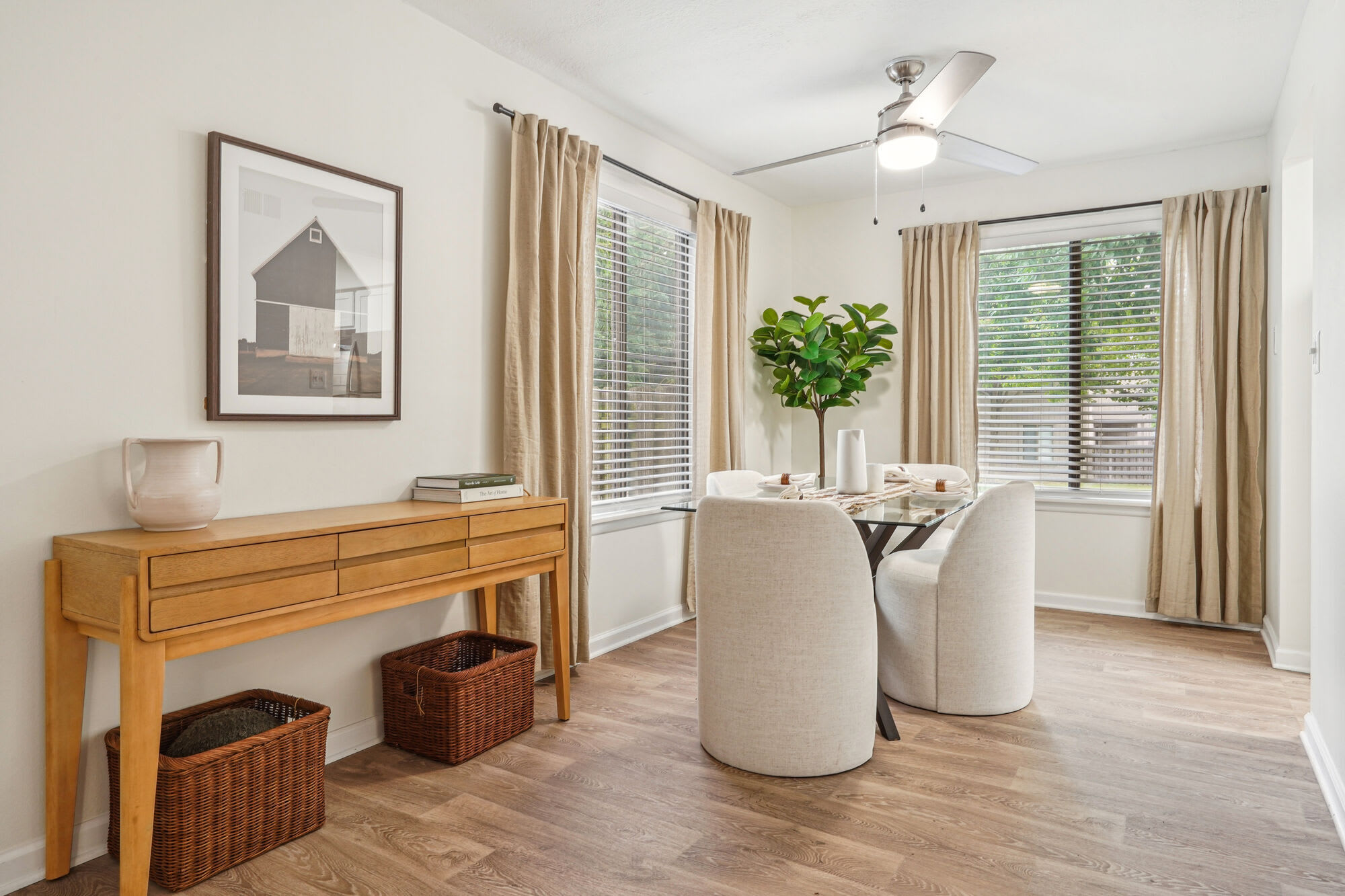 Woodbridge Apartments – photo 3