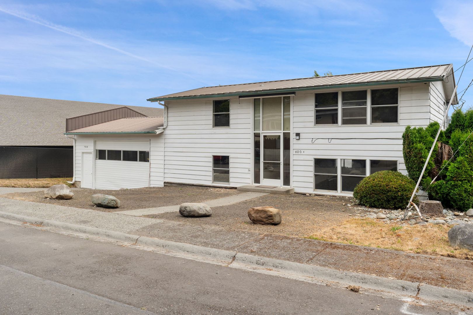 Spacious & Central: 1,900 Sq. Ft. Bremerton Home with Large Workshop – photo 2