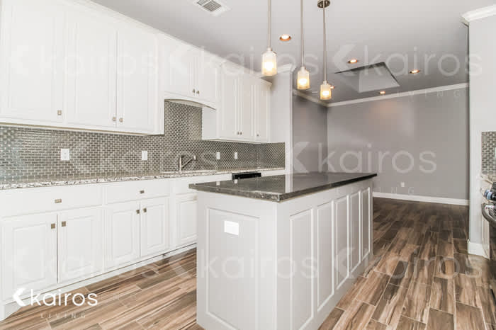 7314 Mosley Street – photo 4