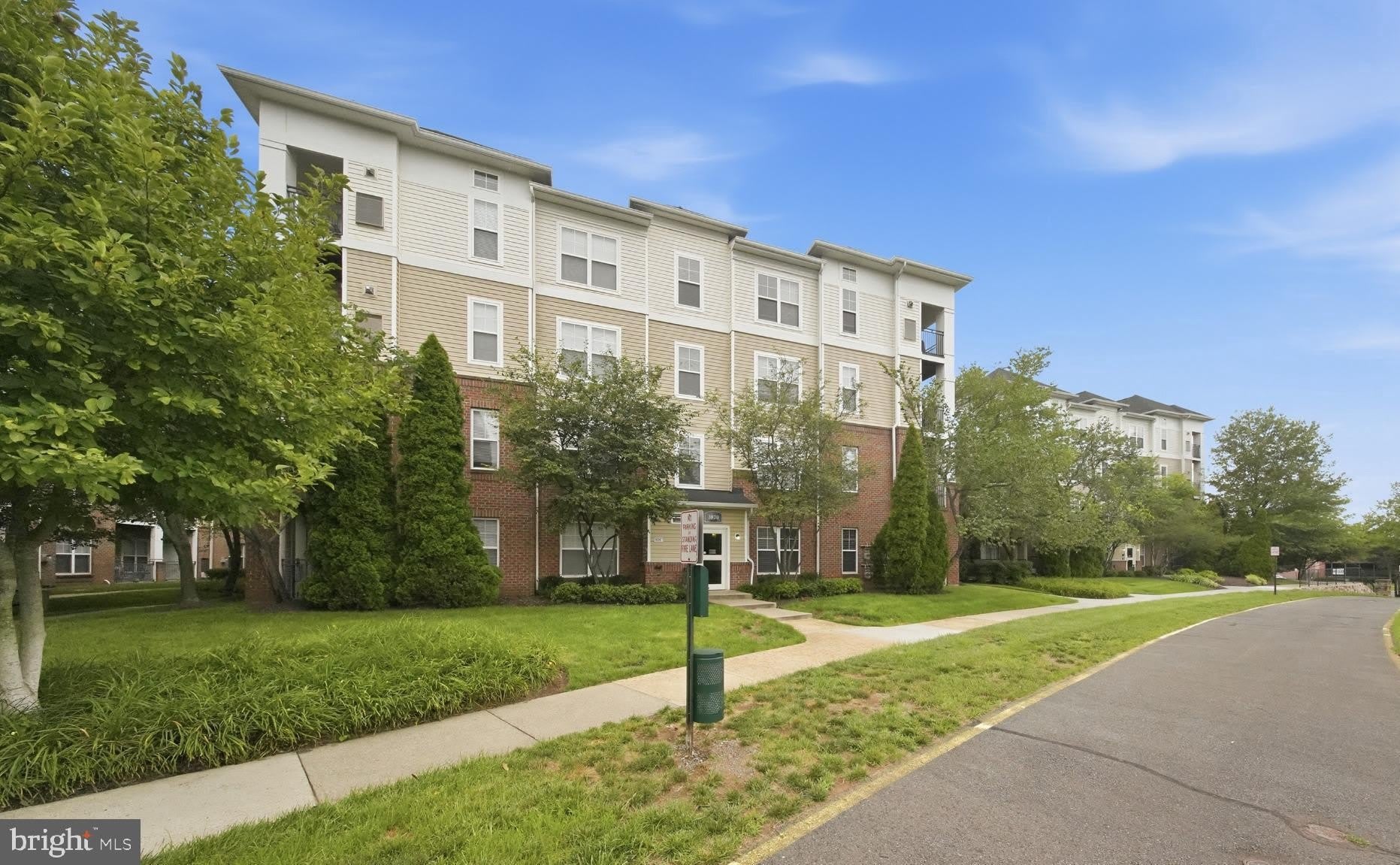3850 LIGHTFOOT Street – photo 2