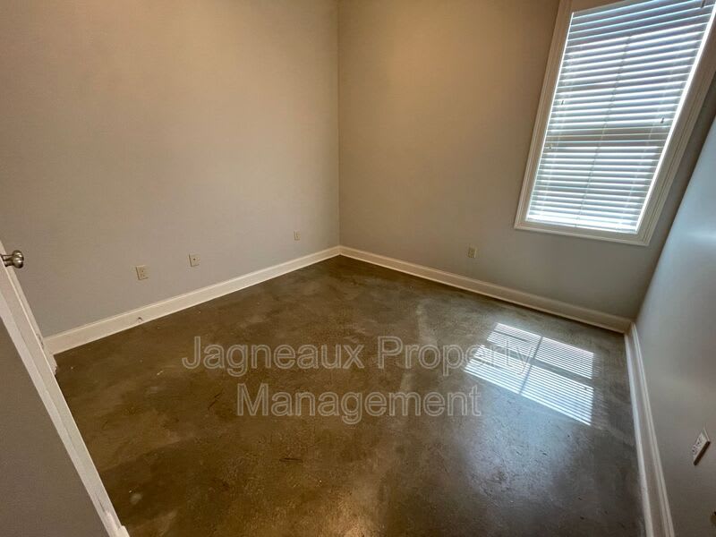 107 Hargrave Dr – photo 4