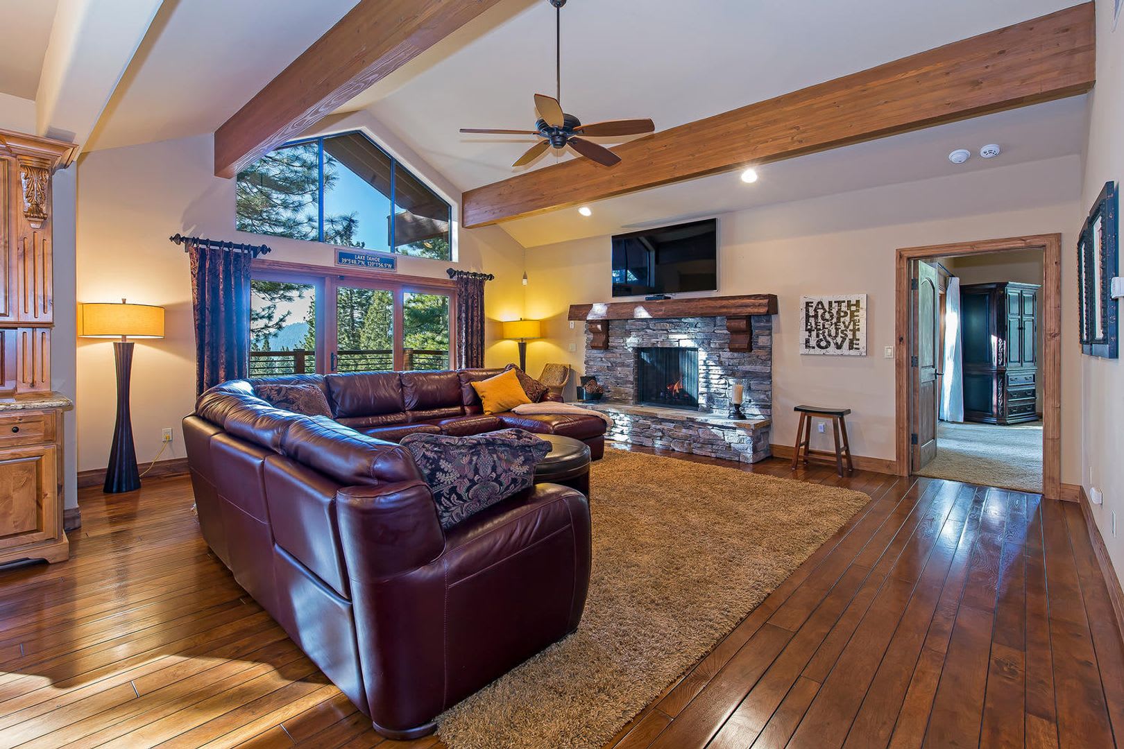 Turn Key Tahoe Property – photo 5