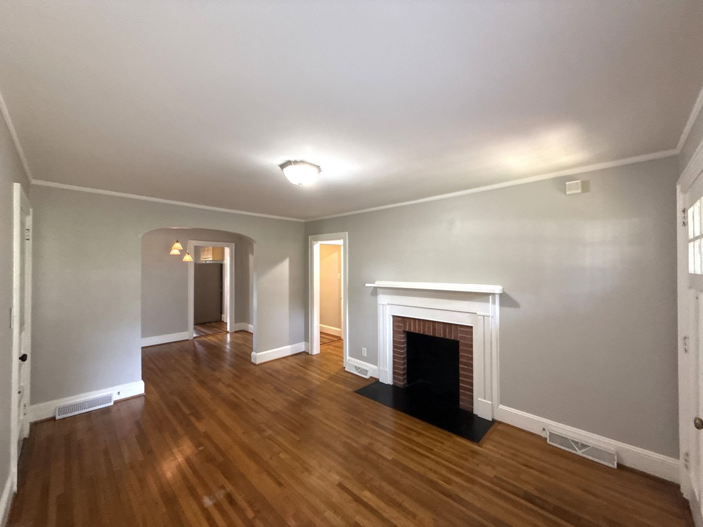 Cozy Home in the Oakhurst community – photo 3
