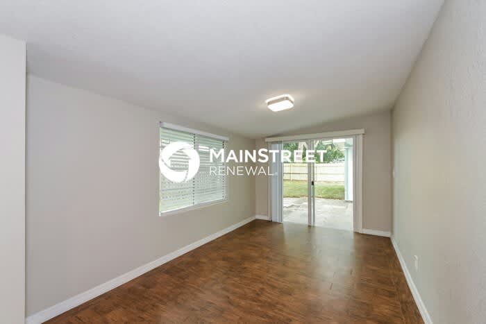111 42nd Street West – photo 4